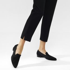 Vivaia Almond Black Loafers, narrow fit